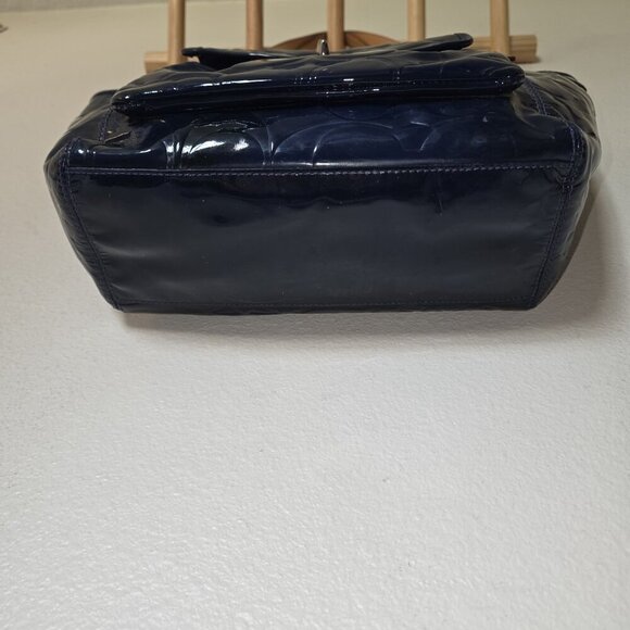 Coach Leah Embossed Patent Leather Tote Bag Navy Blue Tan Trim Turnlock Shoulder - Picture 9 of 16